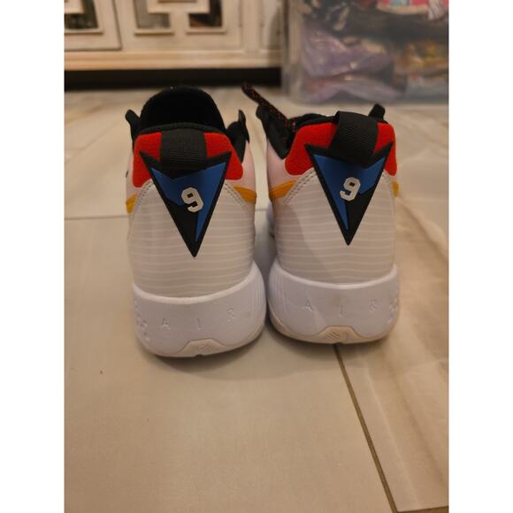 Nike Jordan Zoom ‘92 Women's Size 9 White Black Siren Red Yellow CK9184-102 - Picture 9 of 16